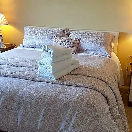 Bed and breakfast Knightsbrook 4*