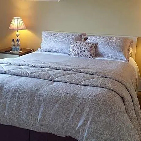 Knightsbrook Bed and breakfast 4*